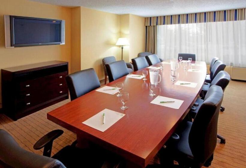 فندق Solomons Inn Resort & Marina