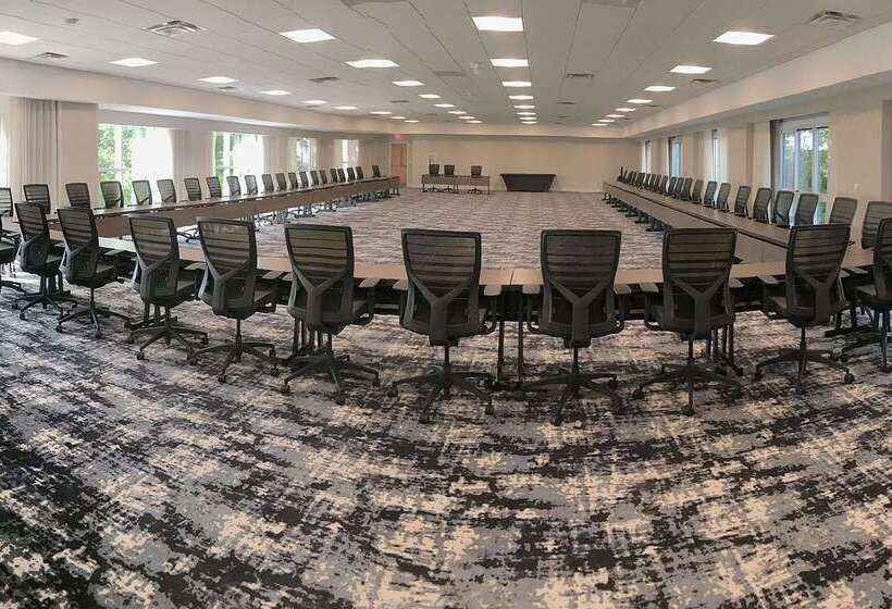 فندق Sonesta Hamilton Park Morristown  & Conference Center