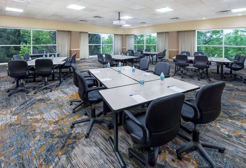 فندق Sonesta Hamilton Park Morristown  & Conference Center