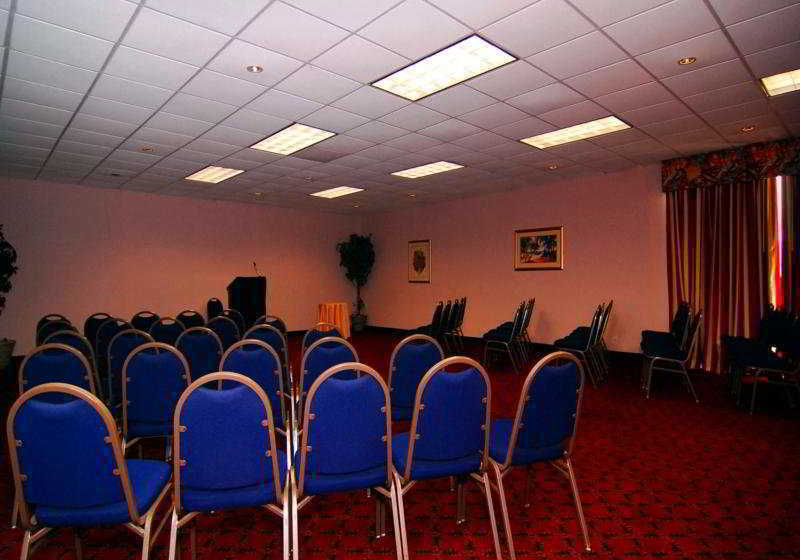 Отель St. Stephen Coptic Orthodox Church & Retreat Center