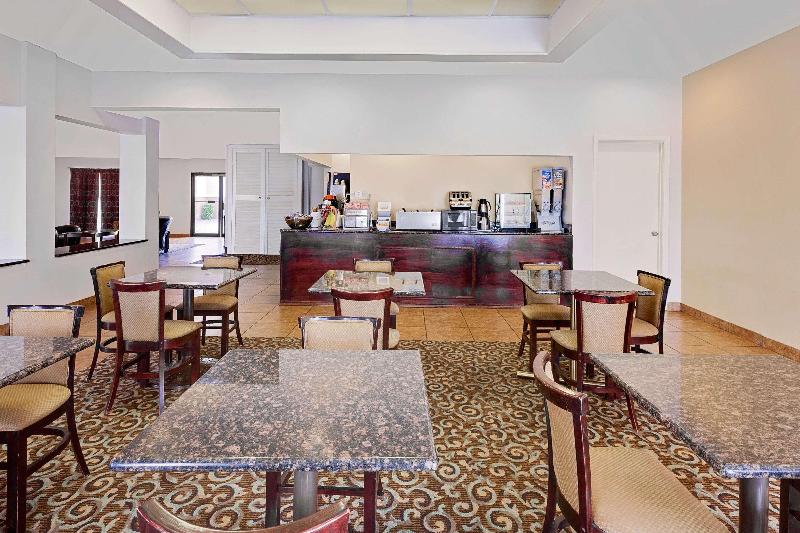 호텔 Super 8 By Wyndham Plainview