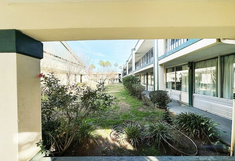 فندق Super Inn And Suites Milledgeville