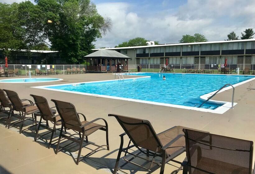 Surestay Plus Hotel By Best Western Lehigh Valley