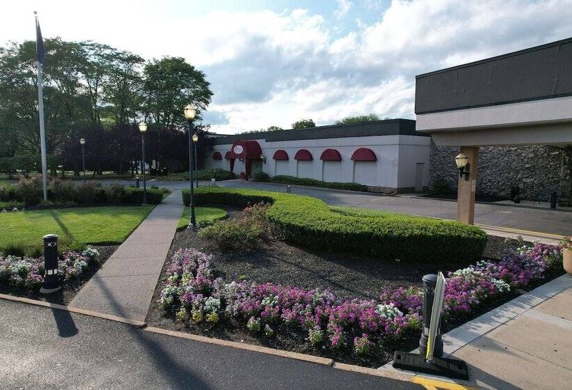 Surestay Plus Hotel By Best Western Lehigh Valley