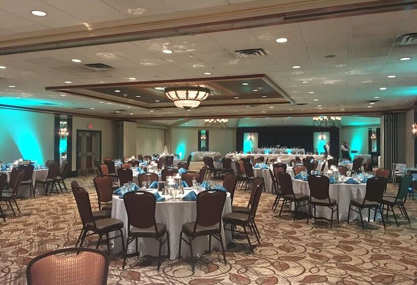 Surestay Plus Hotel By Best Western Lehigh Valley