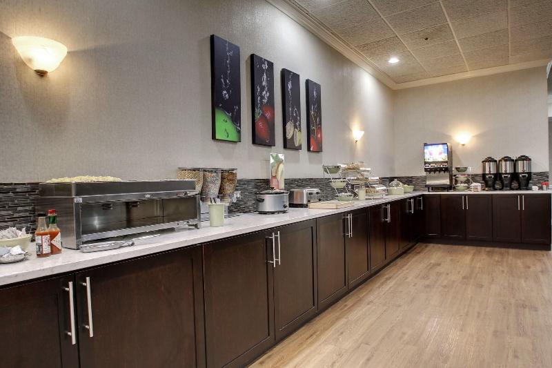 The Atrium Hotel On Third