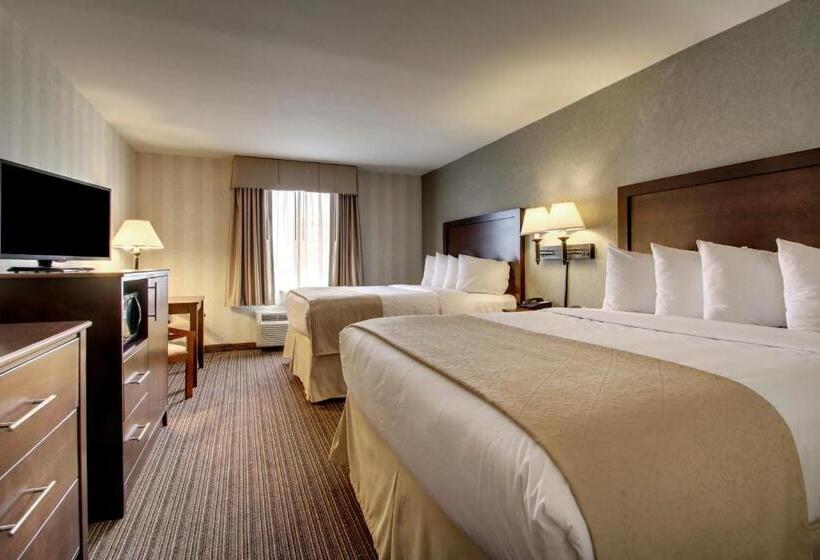 The Atrium Hotel On Third