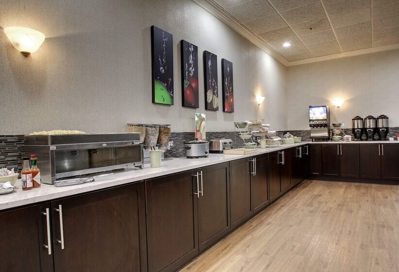 The Atrium Hotel On Third