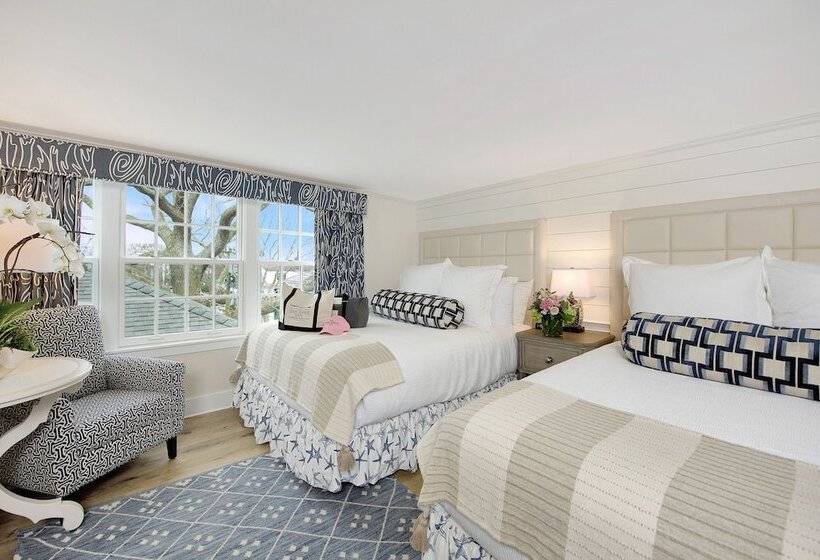 Отель The Harborside Inn