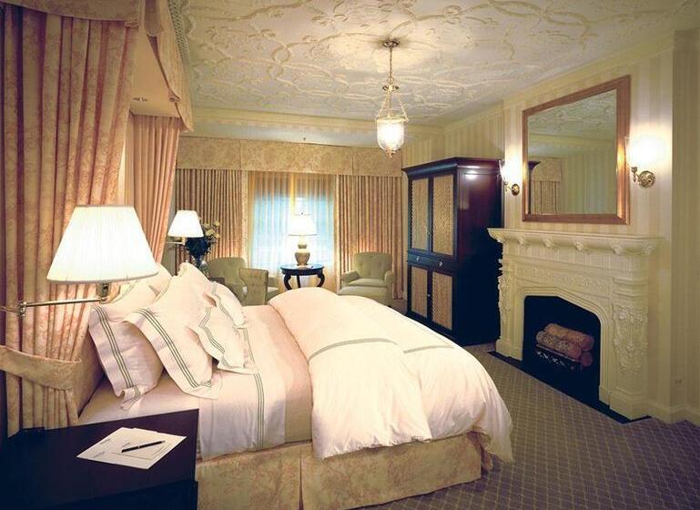 בית מלון כפרי The Hay  Adams