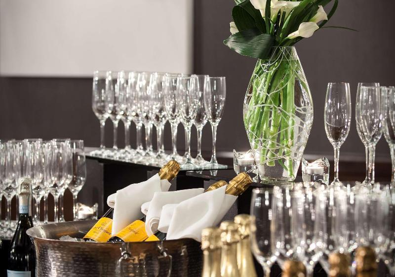 호텔 The Logan Philadelphia Curio Collection By Hilton