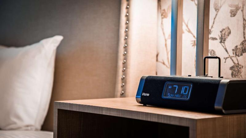 The Rushmore Hotel & Suites; Bw Premier Collection