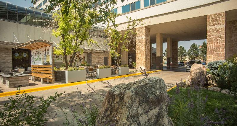 The Rushmore Hotel & Suites; Bw Premier Collection