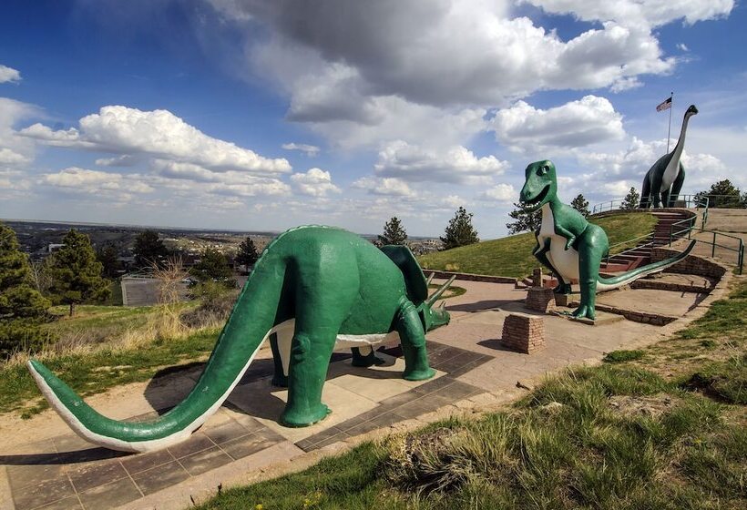 The Rushmore Hotel & Suites; Bw Premier Collection