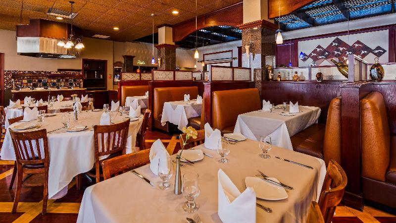 The Rushmore Hotel & Suites; Bw Premier Collection