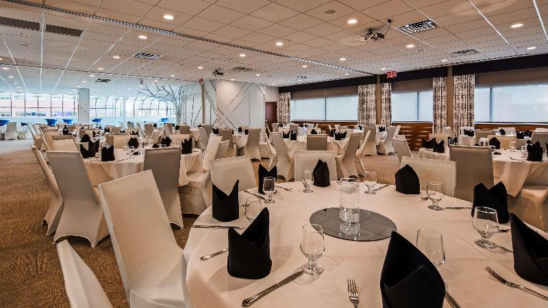 The Rushmore Hotel & Suites; Bw Premier Collection