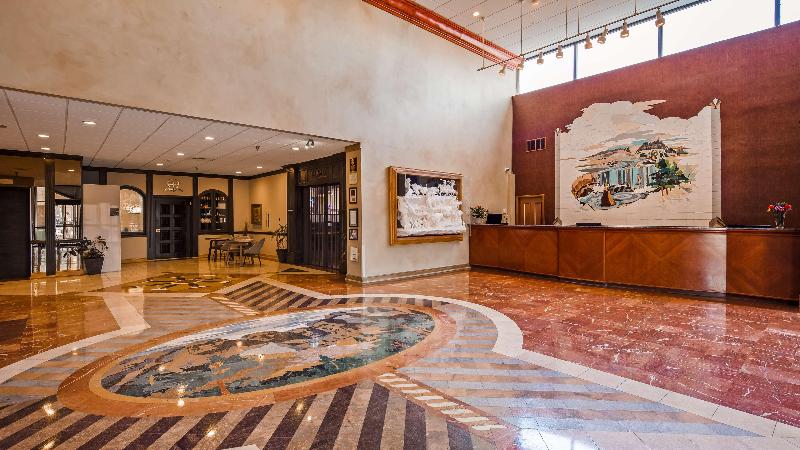 The Rushmore Hotel & Suites; Bw Premier Collection