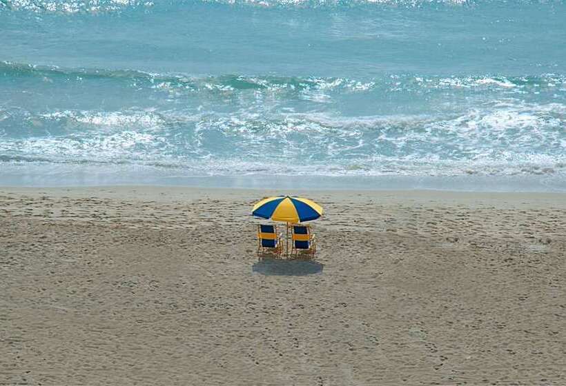 فندق The Singer Oceanfront Resort, Curio Collection By Hilton