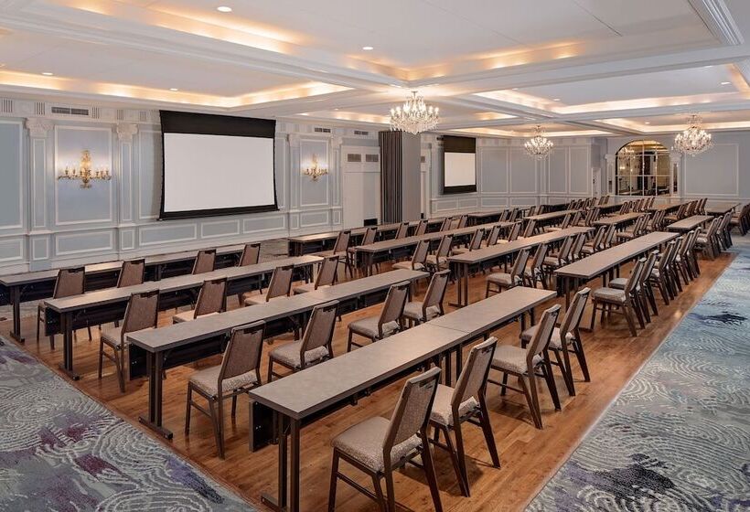 هتل The Westin Governor Morris, Morristown