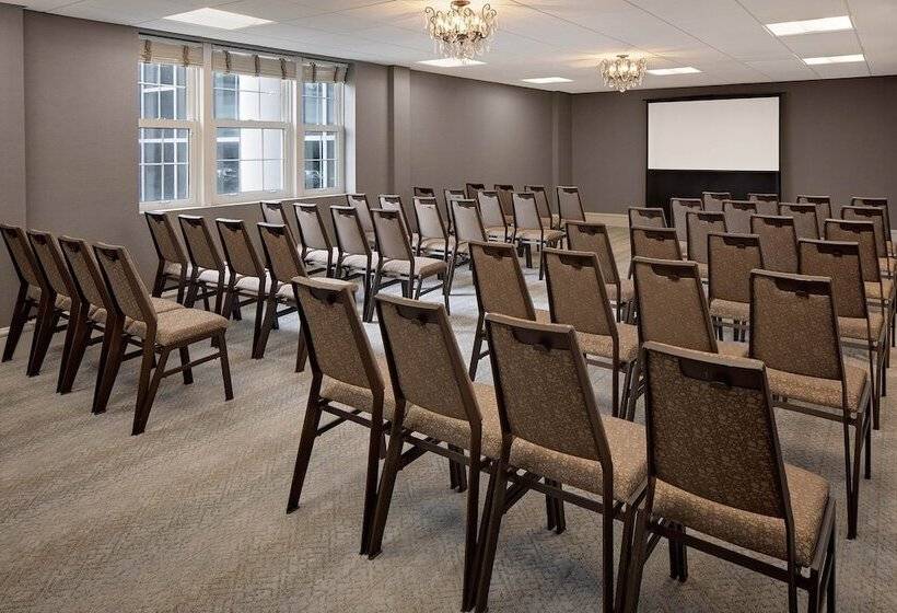 هتل The Westin Governor Morris, Morristown