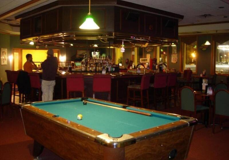 호텔 Travelodge By Wyndham Gaylord