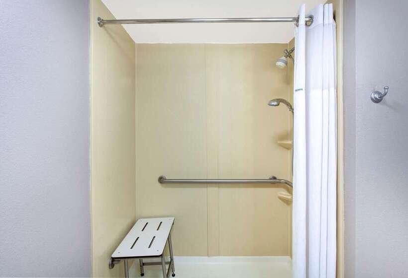 ホテル Wingate By Wyndham Charleston Coliseum