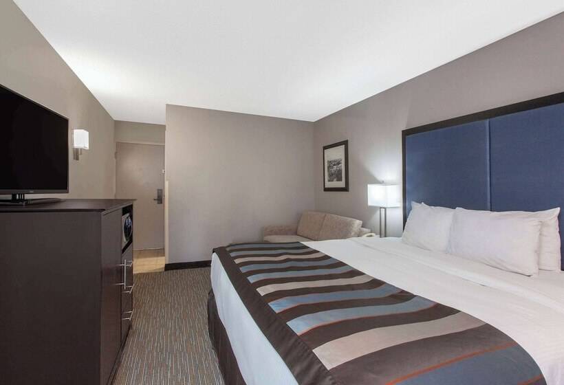 ホテル Wingate By Wyndham Charleston Coliseum