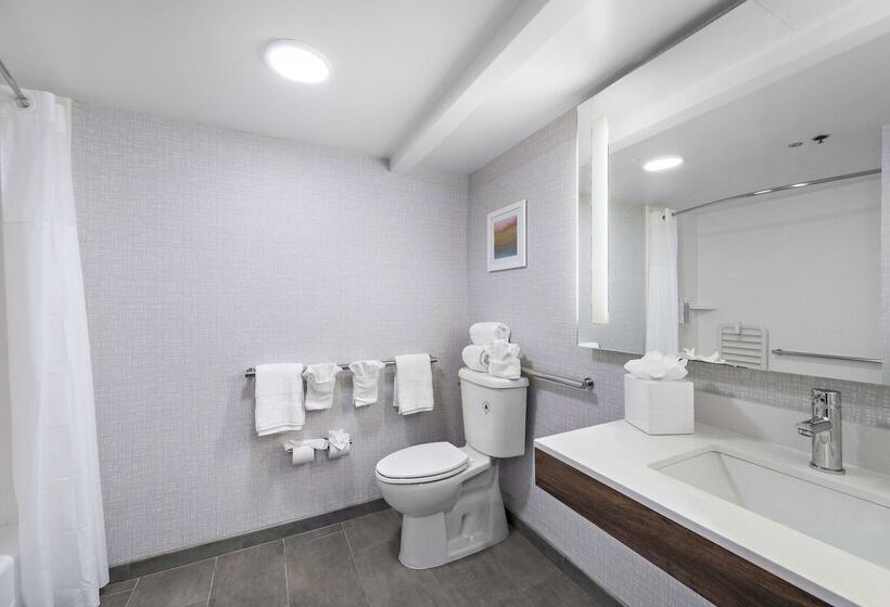 Отель Hampton Inn By Hilton Los Angeles Airport