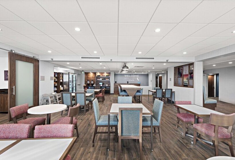 Отель Hampton Inn By Hilton Los Angeles Airport