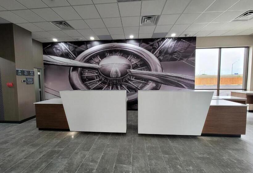 Отель Wingate By Wyndham Wichita Airport