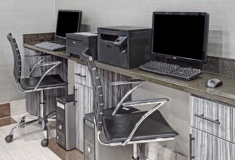 酒店 Wyndham Garden Charlotte Airport Southeast