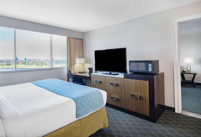 فندق Wyndham Garden Kenosha Harborside