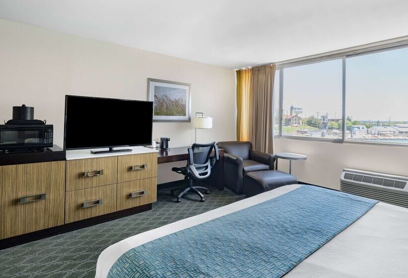 فندق Wyndham Garden Kenosha Harborside