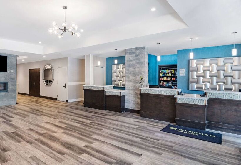 فندق Wyndham Garden Kenosha Harborside