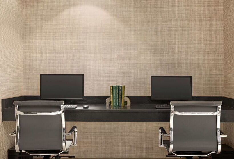 فندق Wyndham Garden Totowa