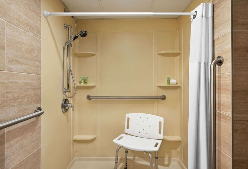 فندق Wyndham Garden Totowa