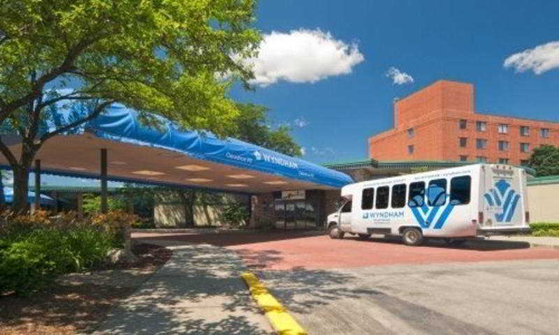ホテル Wyndham Milwaukee Airport & Convention Center