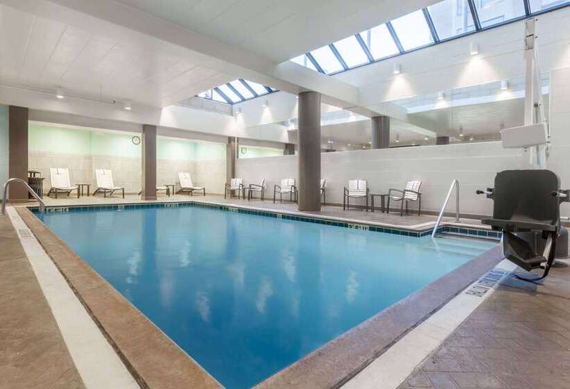 ホテル Courtyard By Marriott Pittsburgh University Center