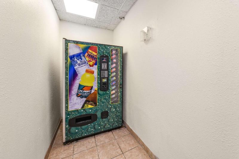 Motel 6 Lewisville, Tx   Medical City