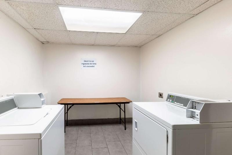 Motel 6 Lewisville, Tx   Medical City