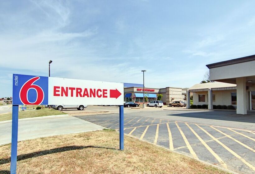 Motel 6 Mount Pleasant, Tx