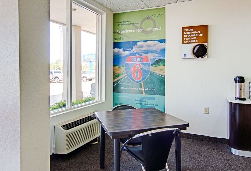 Motel 6 Mount Pleasant, Tx