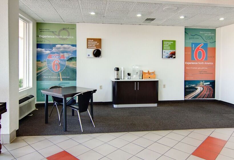 Motel 6 Mount Pleasant, Tx