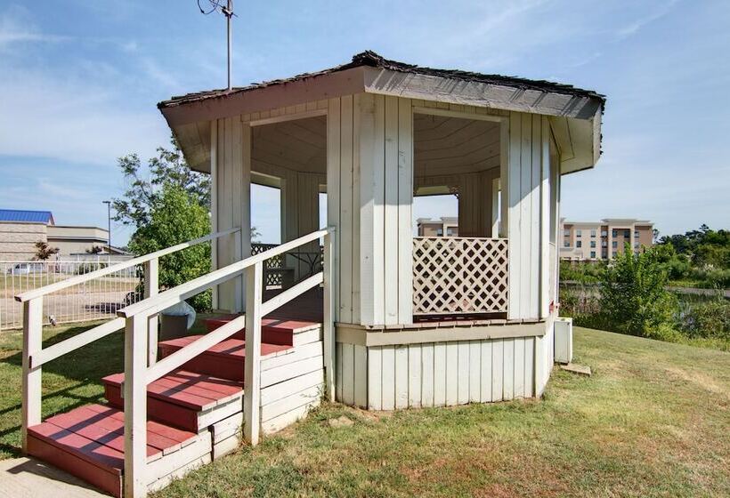 Motel 6 Mount Pleasant, Tx