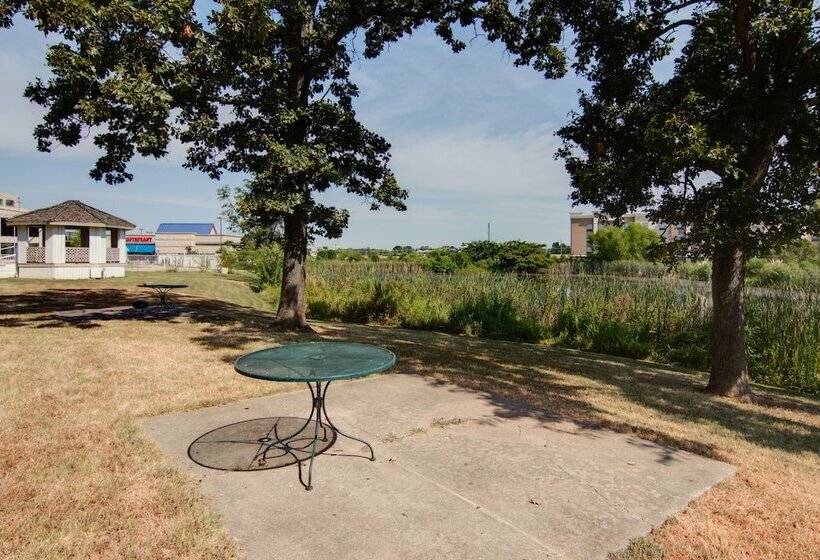 Motel 6 Mount Pleasant, Tx