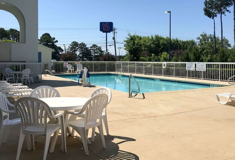 Motel 6newnan, Ga