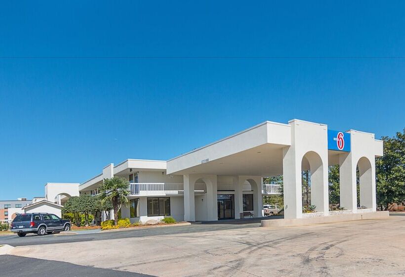 Motel 6newnan, Ga