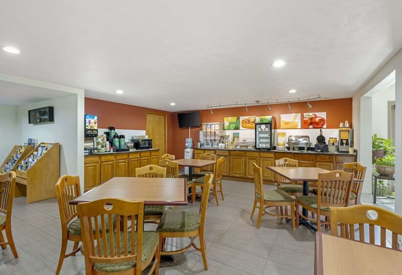 汽车旅馆  Quality Inn & Suites Lincoln South