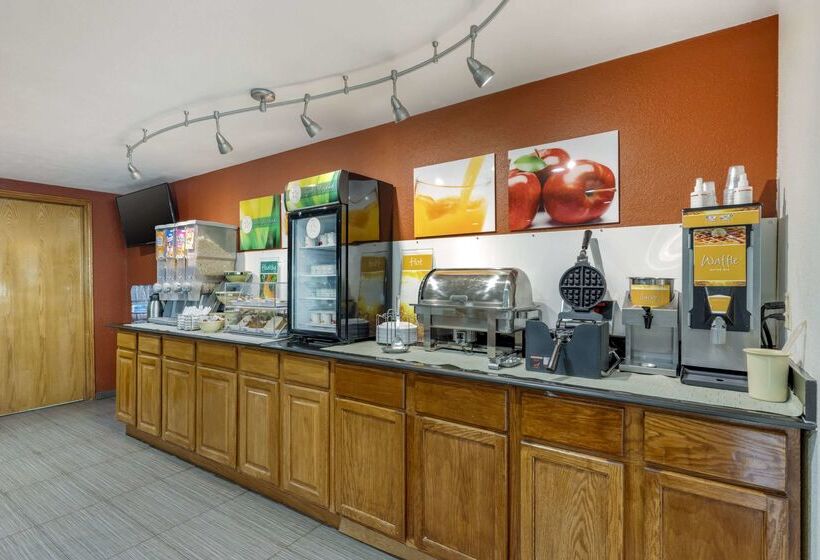 汽车旅馆  Quality Inn & Suites Lincoln South