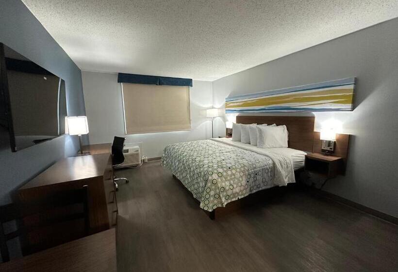 ホテル Hometowne Studios By Red Roof & Conference Center Cortland